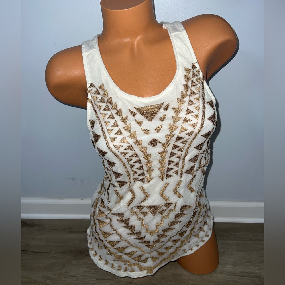 Lucky Brand Women's White Embroidered Print Tank Shirt Top Flowy small